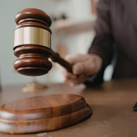 Citações falsas de jurisprudência e condenação no TST: quando a ética processual redefine os limites da advocacia trabalhista