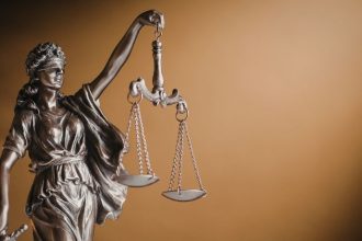 Limites ao uso de dados do COAF e efeito não retroativo redefinem a segurança jurídica no Brasil