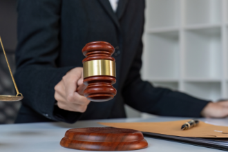 CNJ e tribunais aceleram uso de inteligência artificial no processo eletrônico e redefinem a prática jurídica no Brasil